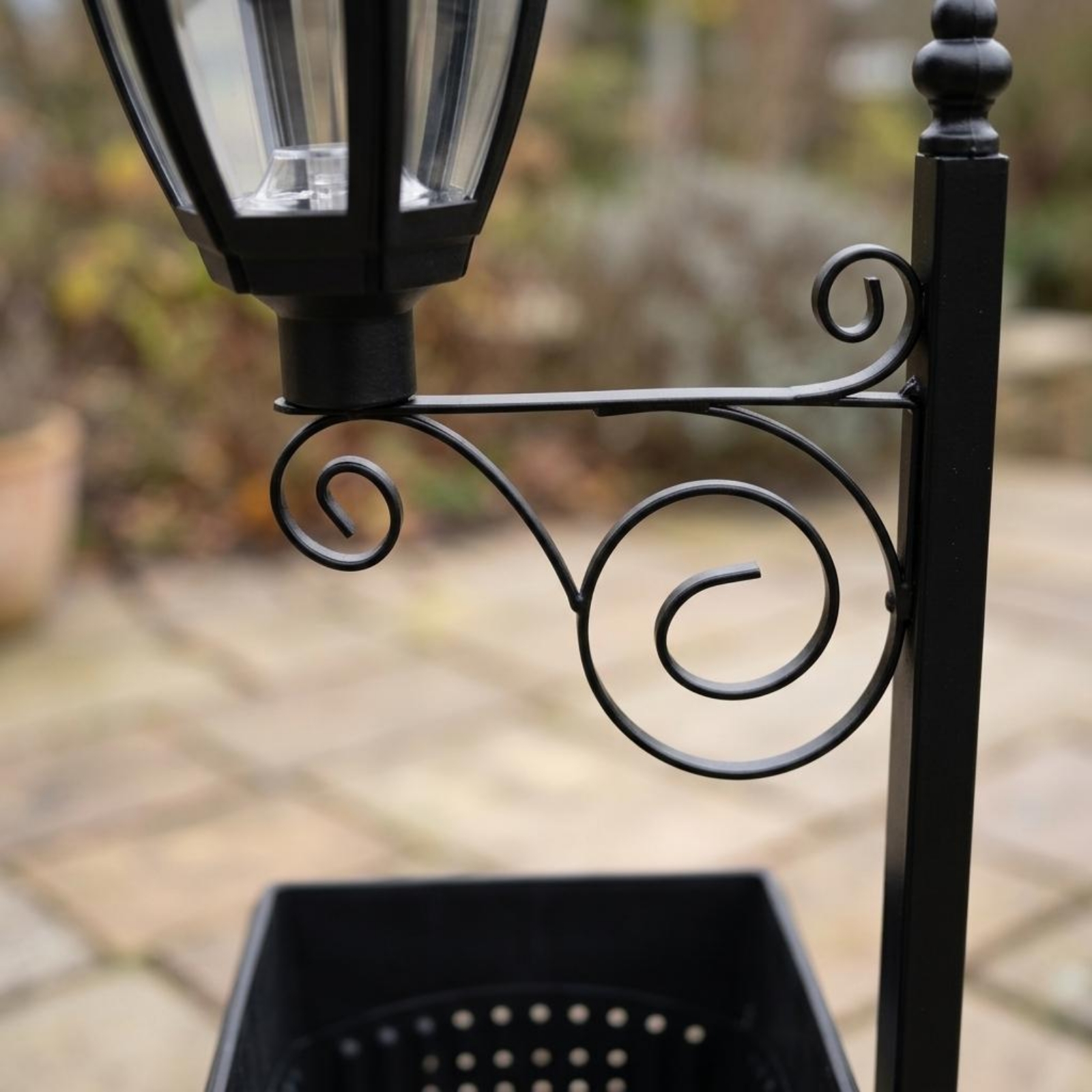 Solar Flower Pot Light Wrought - Lighting Design Decor 评论和价格